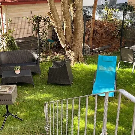 Schmuckstueck Im Herzen Rostocks Mit Gruener Oase Exterior photo