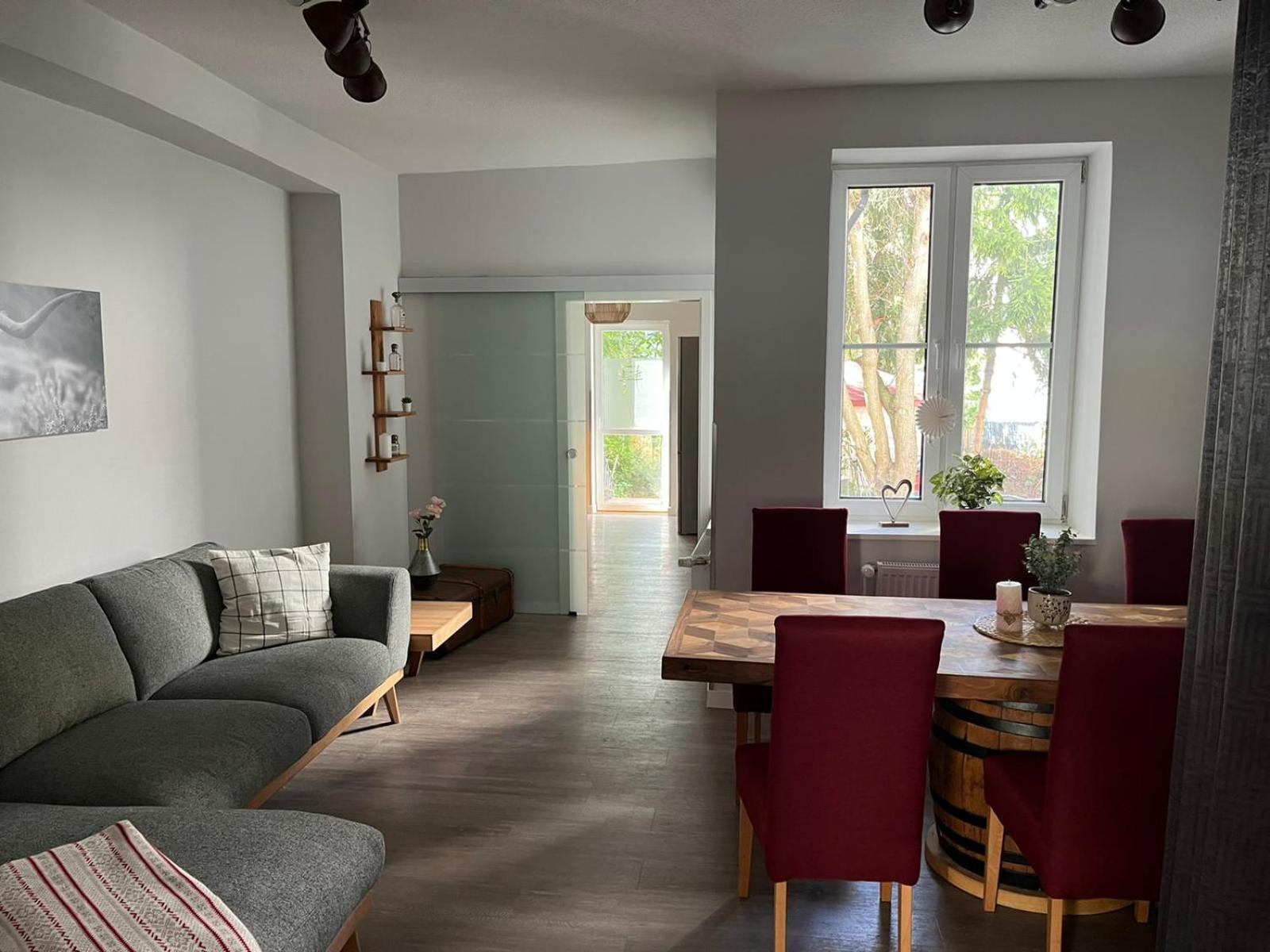 Apartment Schmuckstueck Im Herzen Rostocks Mit Gruener Oase *